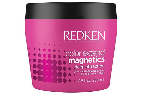 Redken Color produžuje magnetsku duboku privlačnost